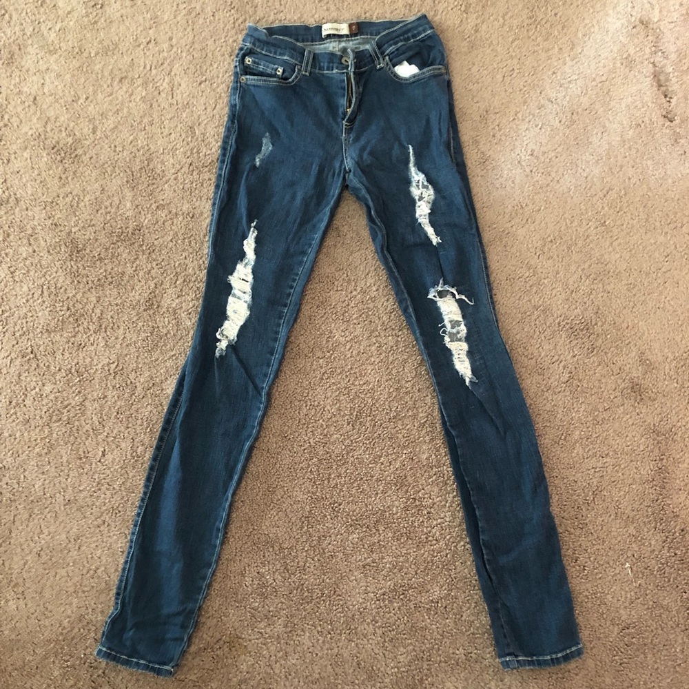 Distressed Skinny Jean